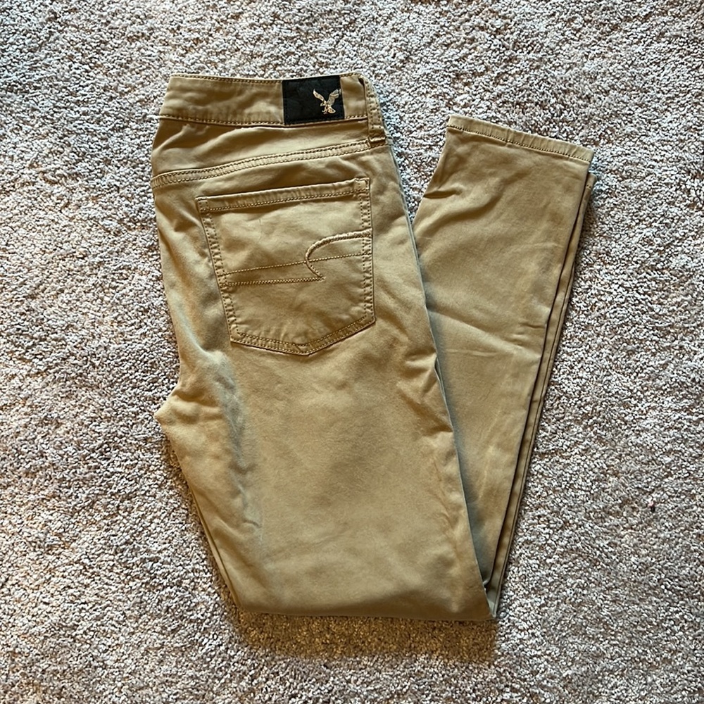 American Eagle Sateen Khaki Jegging Size 10 Short
